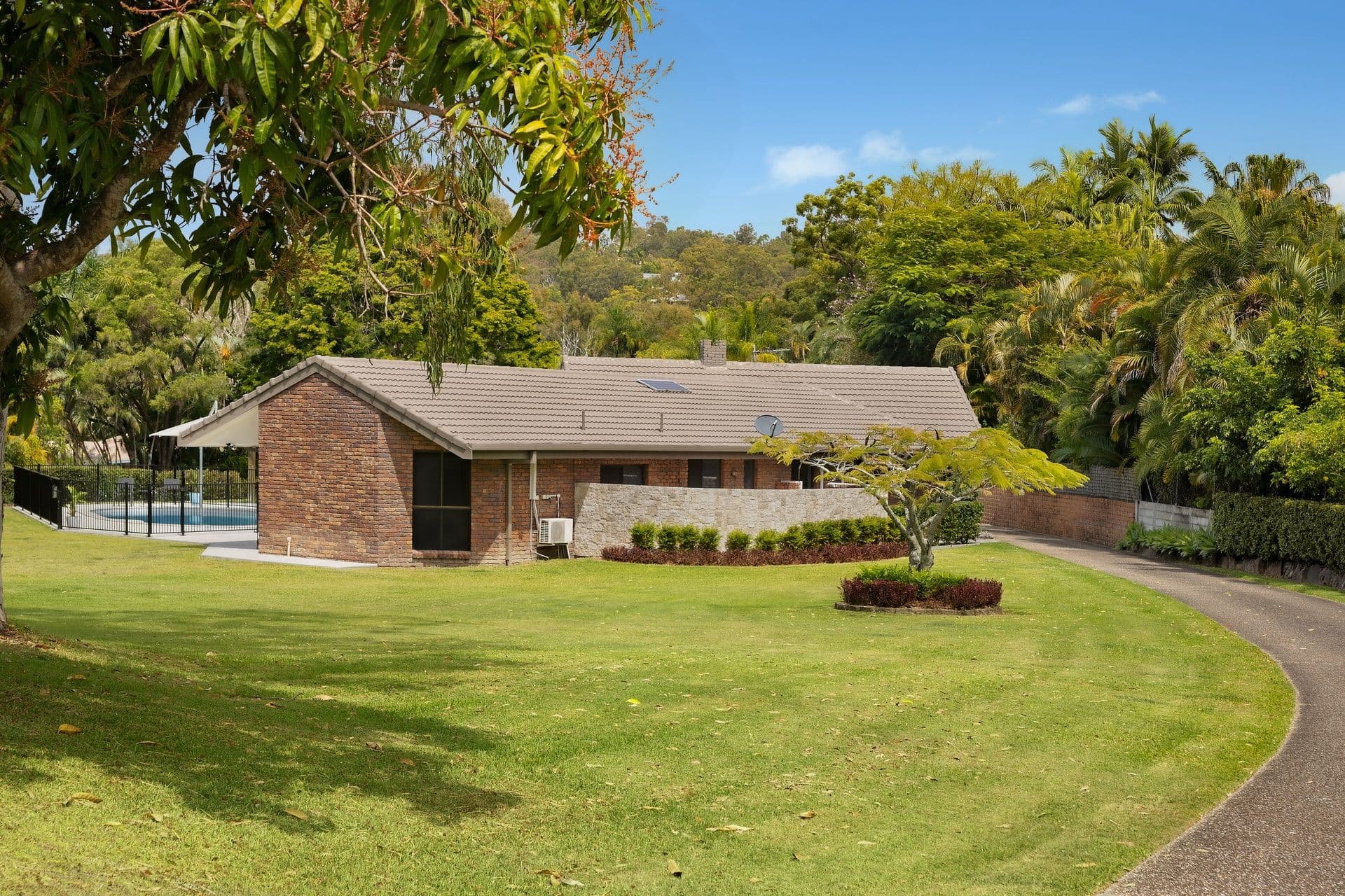 52 San Fernando Drive, Worongary QLD 4213, Worongary - Thumbnail 5