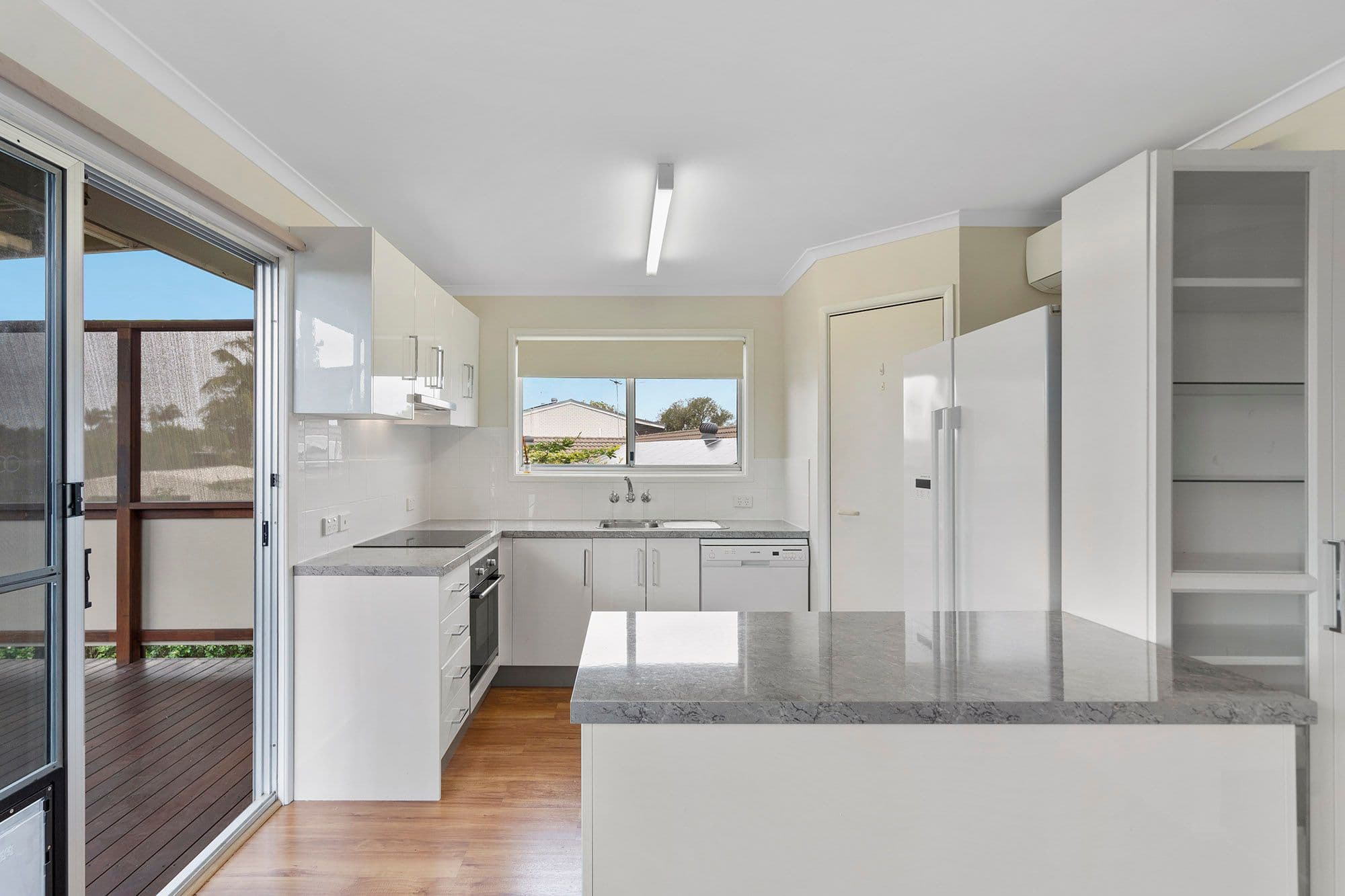 49 Vermont Crescent, Mount Warren Park QLD 4207, Mount Warren Park - Thumbnail 8
