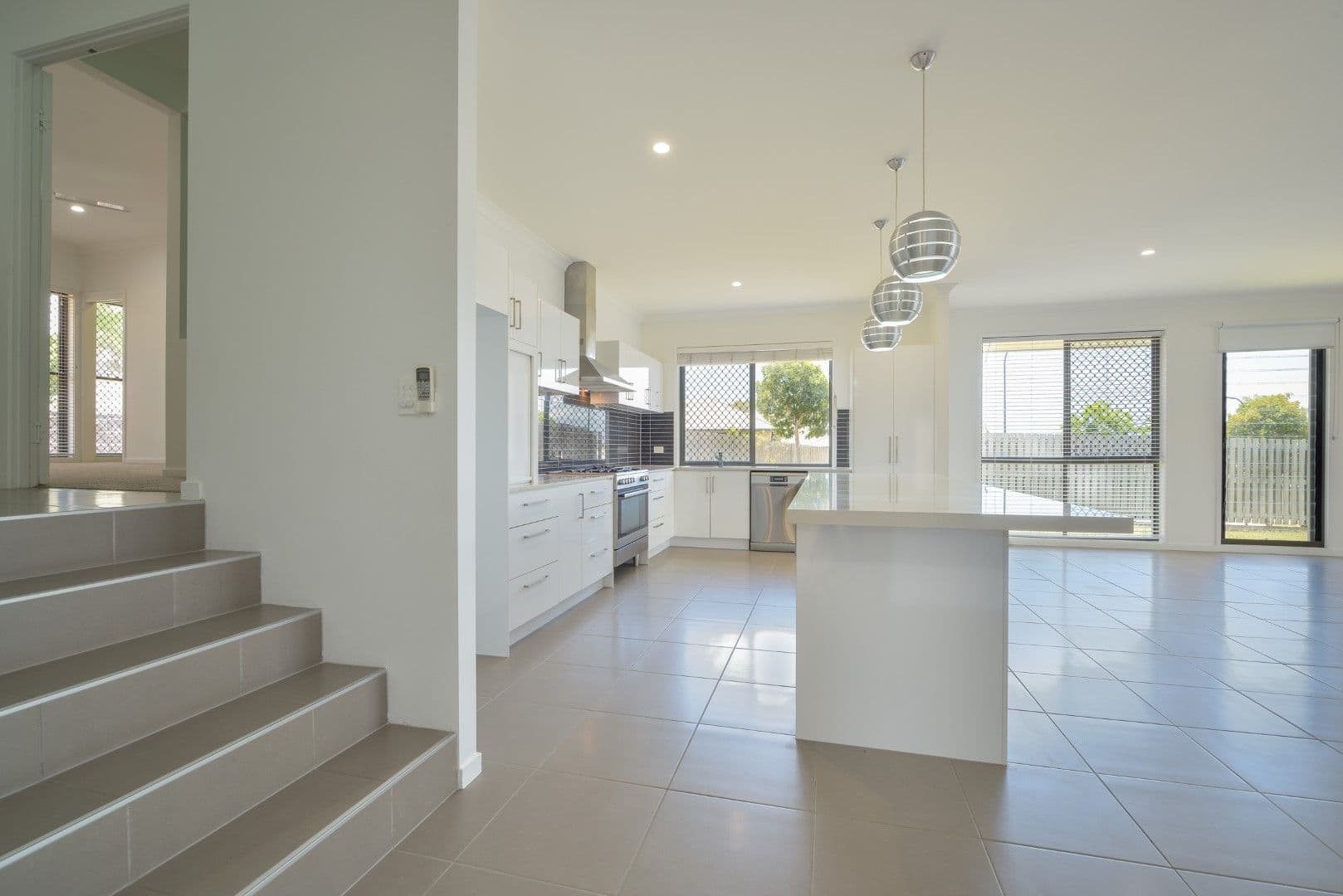22 Grasstree Crescent, Kirkwood QLD 4680, Kirkwood - Thumbnail 2
