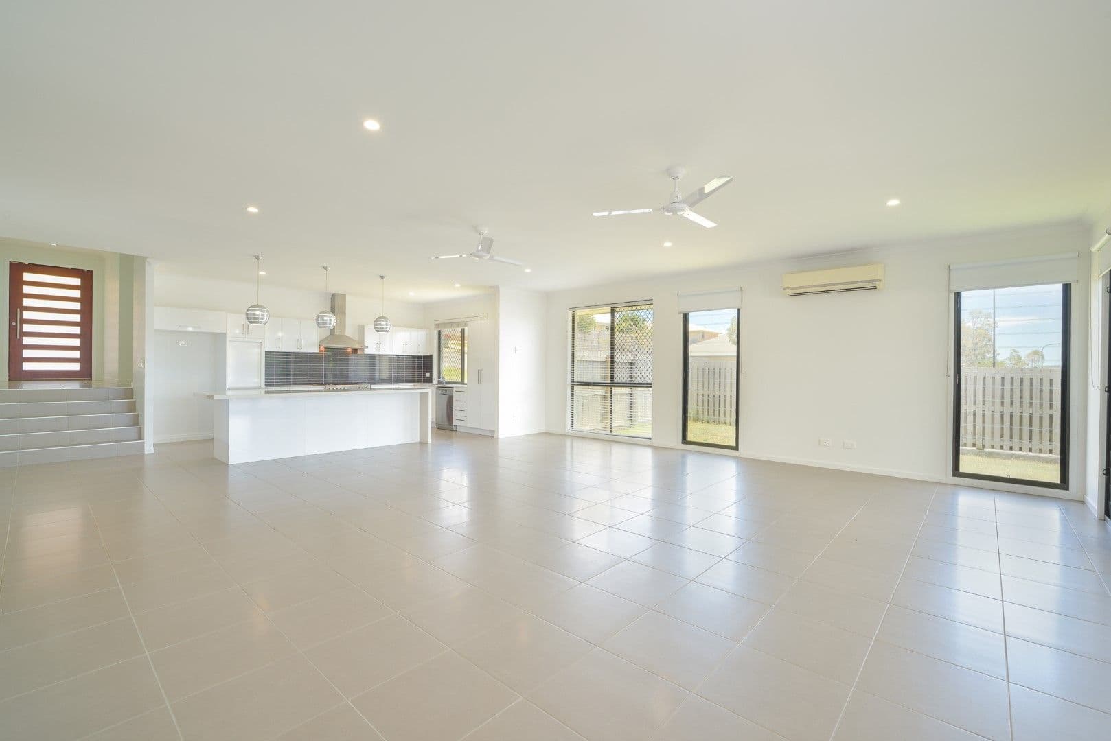 22 Grasstree Crescent, Kirkwood QLD 4680, Kirkwood - Thumbnail 3