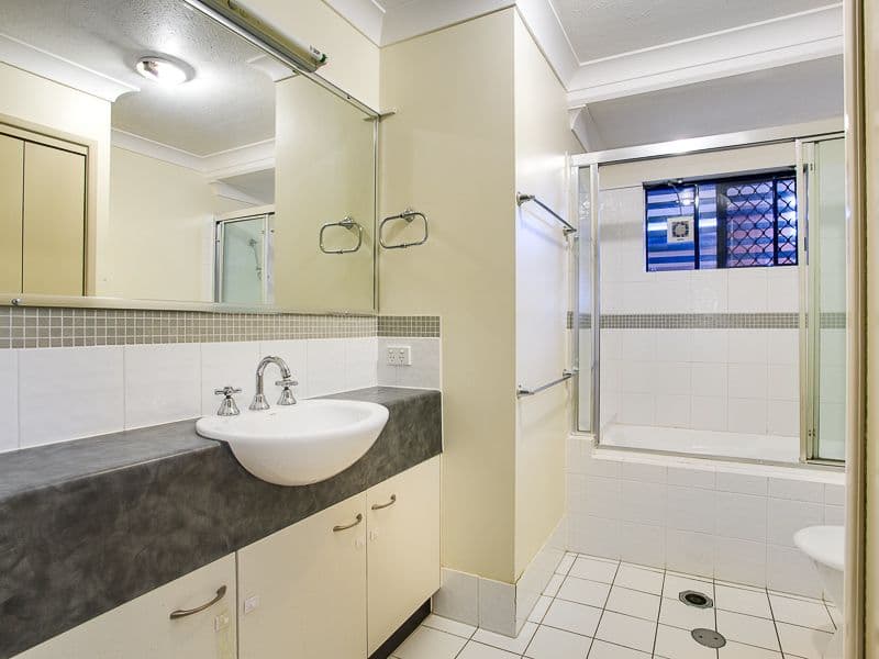 28 Clarendon Street, EAST BRISBANE QLD 4169, East Brisbane - Thumbnail 5