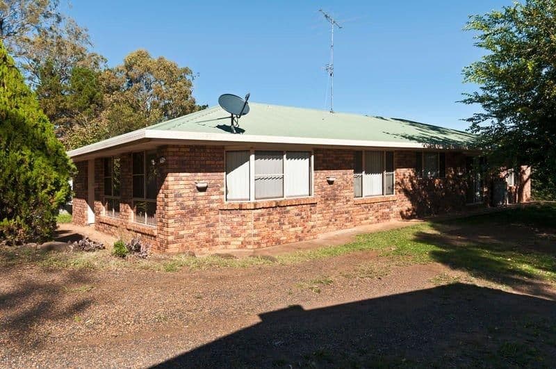 6 Crebra Crescent, TOP CAMP QLD 4350, Top Camp - Image 1