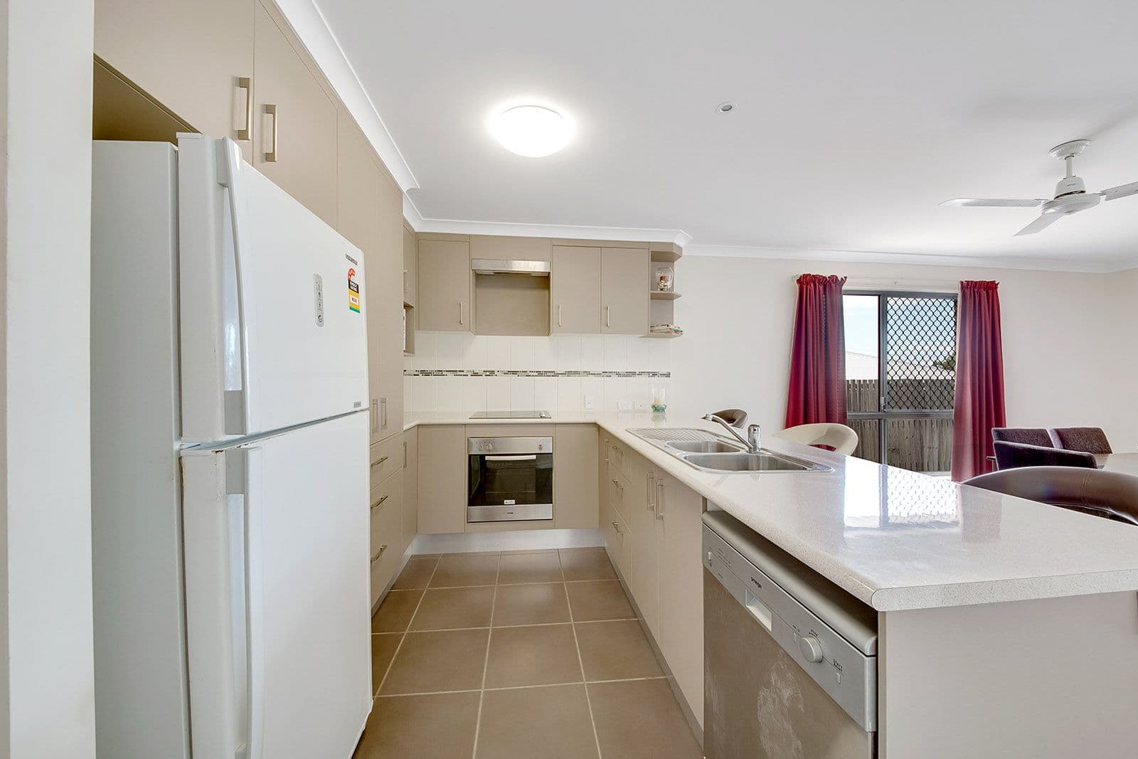 203/20 Main Drive, Kew VIC 3101, Kew - Thumbnail 2
