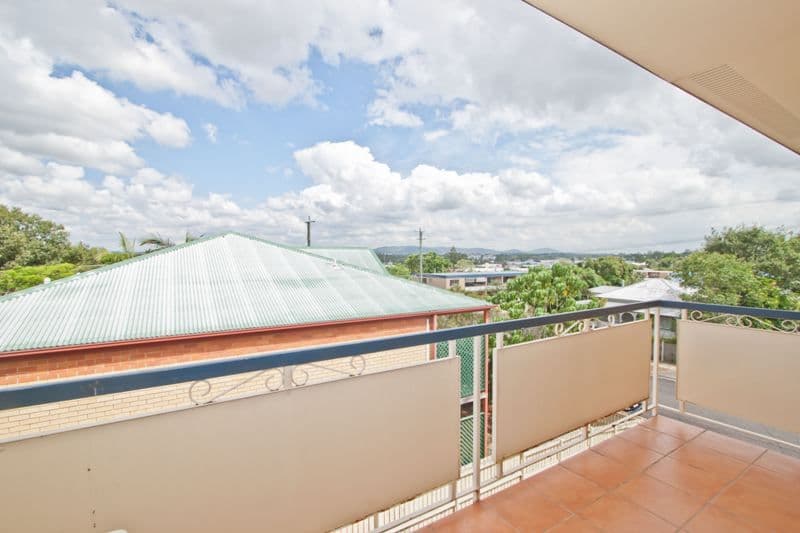 77 Chaucer Street, MOOROOKA QLD 4105, Moorooka - Image 1