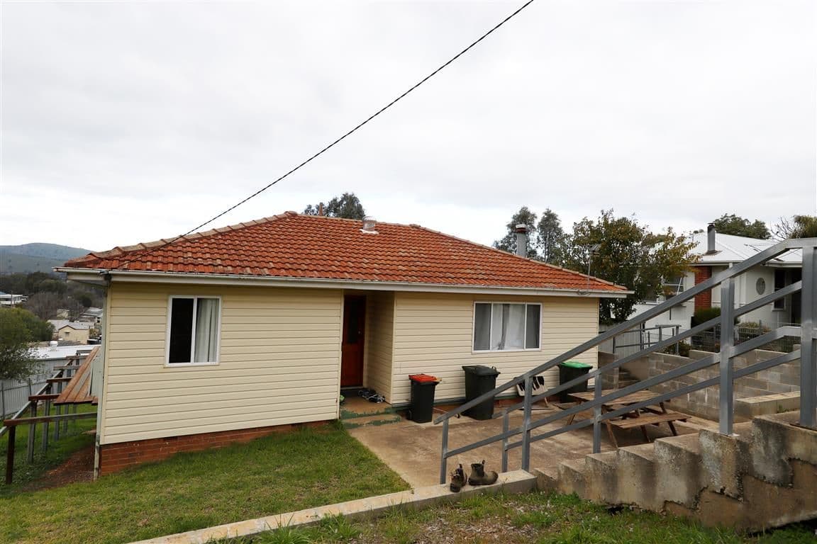 27 Virgil Street, Gundagai - Image 1