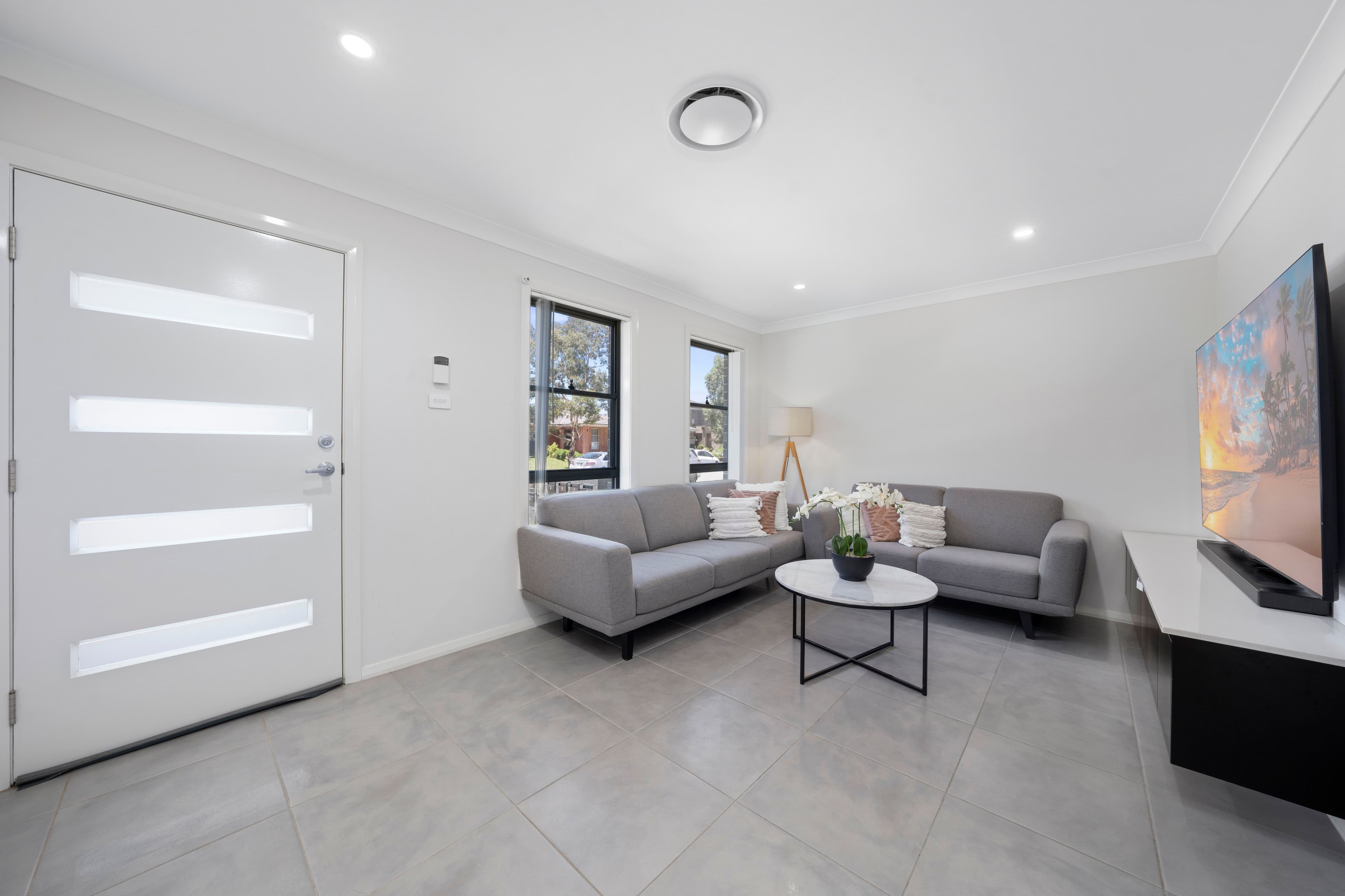 2/40 Burrows Avenue, Edmondson Park NSW 2174, Edmondson Park - Thumbnail 2