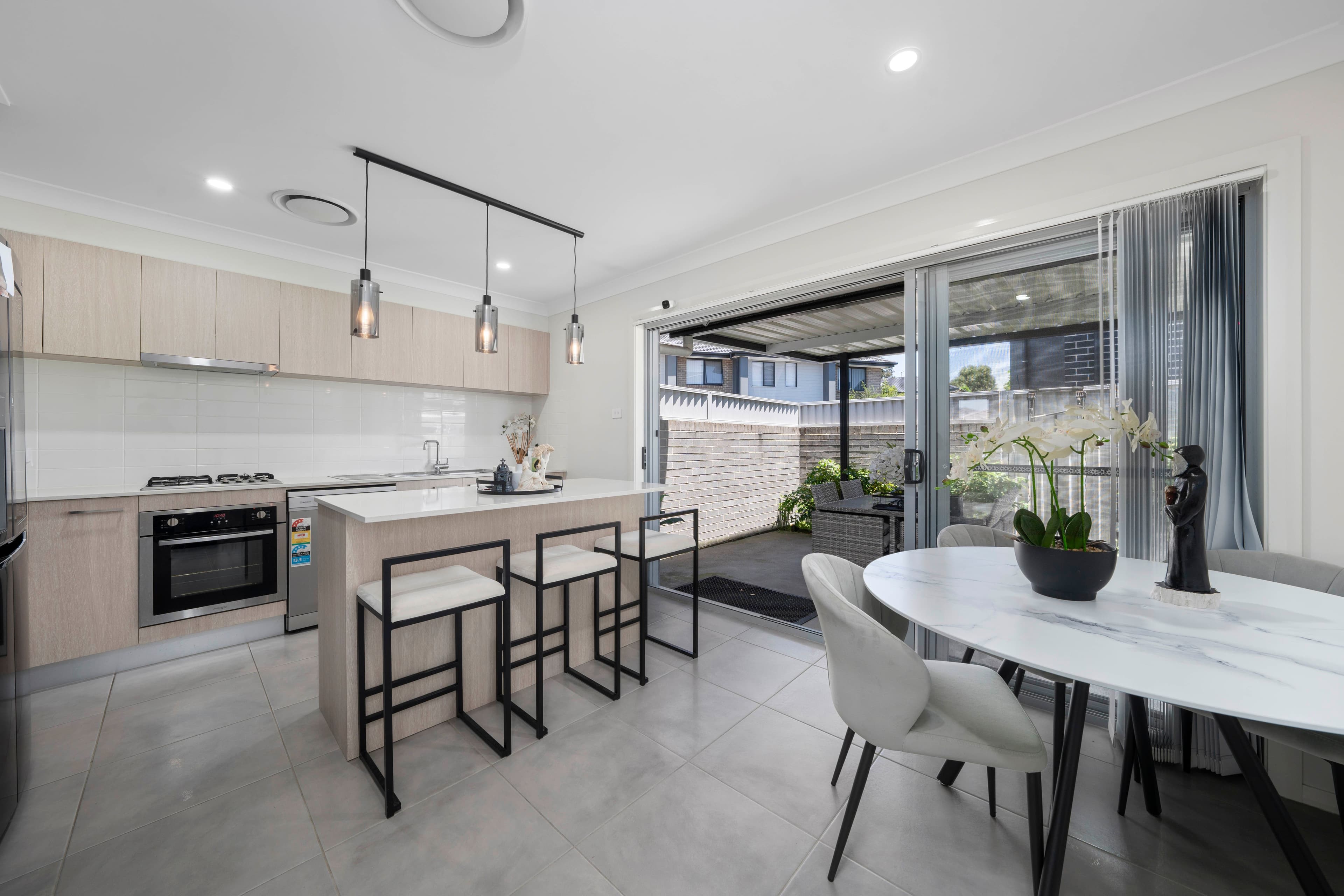 2/40 Burrows Avenue, Edmondson Park NSW 2174, Edmondson Park - Thumbnail 4