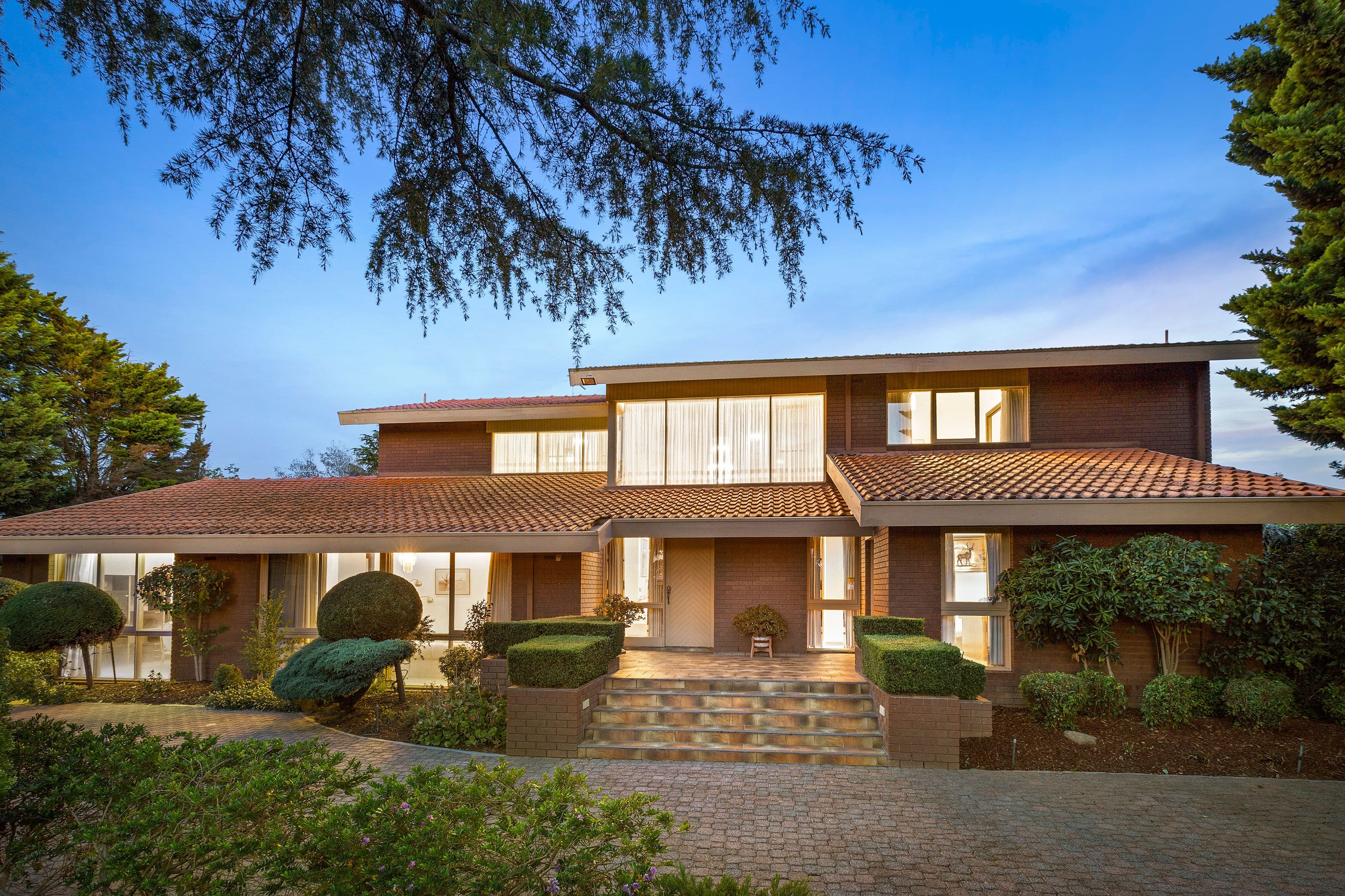 8 Sarah Crescent, Templestowe VIC 3106, Templestowe - Image 1