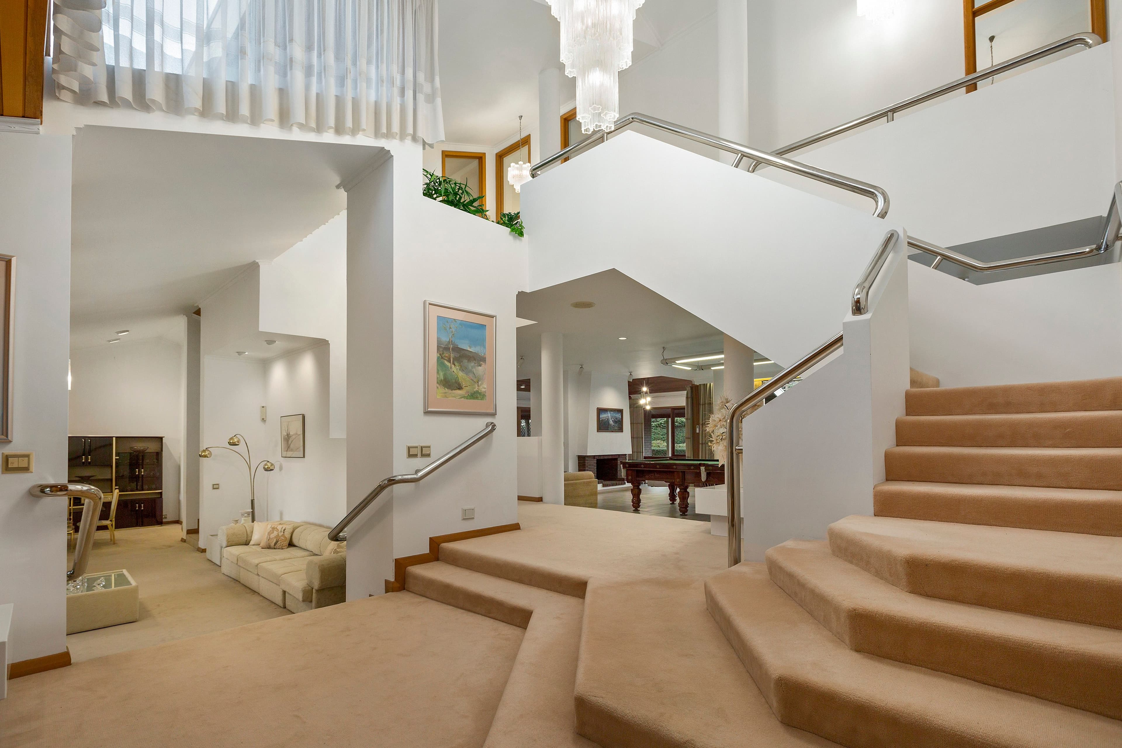8 Sarah Crescent, Templestowe VIC 3106, Templestowe - Thumbnail 2