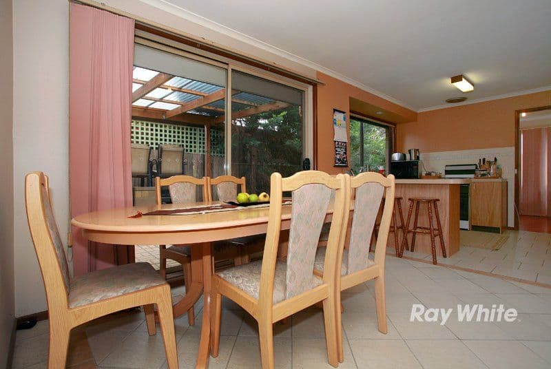 5 Hoysted Avenue, CRANBOURNE VIC 3977, Cranbourne North - Thumbnail 4