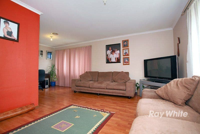 5 Hoysted Avenue, CRANBOURNE VIC 3977, Cranbourne North - Thumbnail 6
