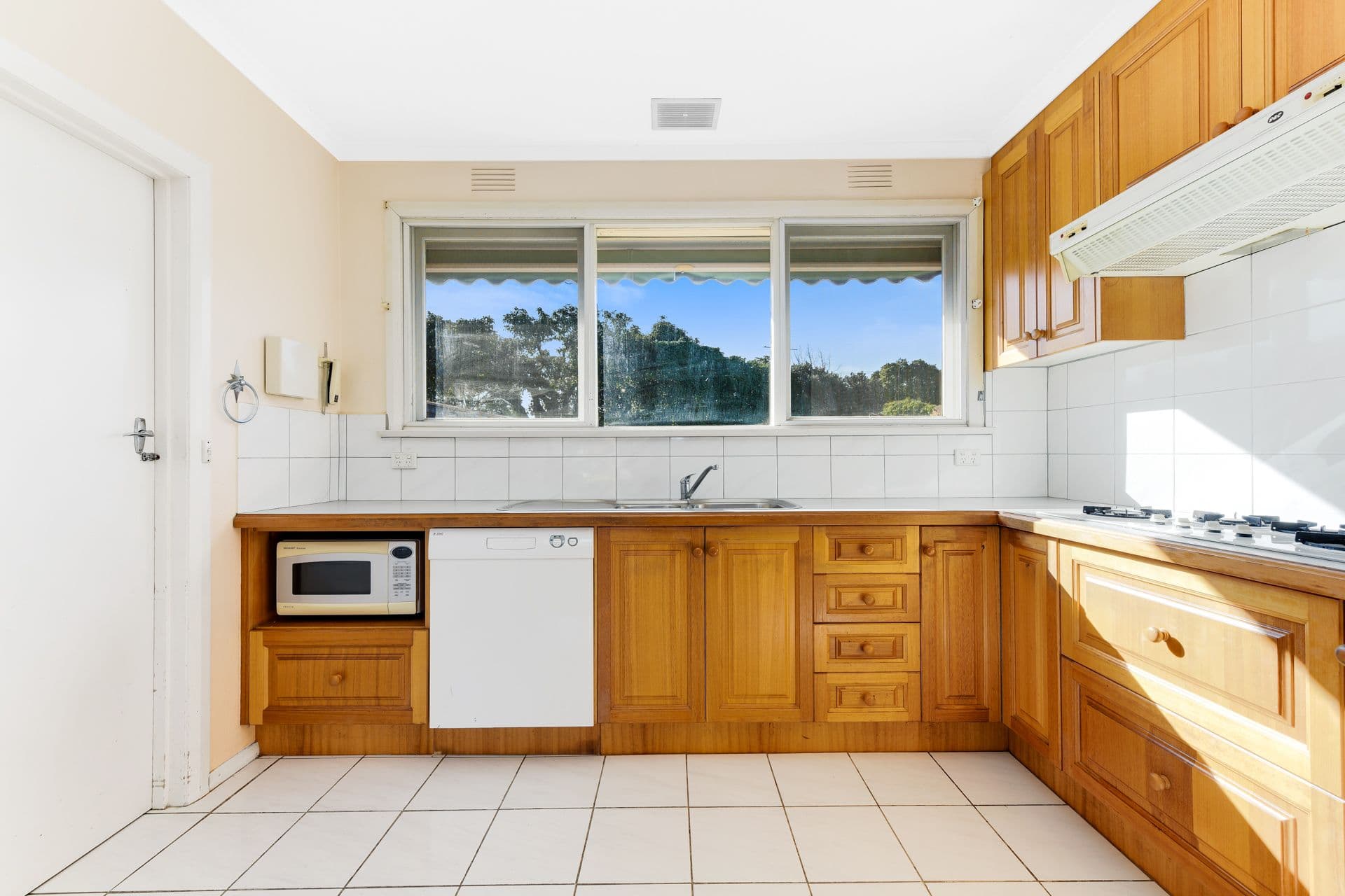 7 Torbreck Street, Glen Waverley VIC 3150, Glen Waverley - Thumbnail 6