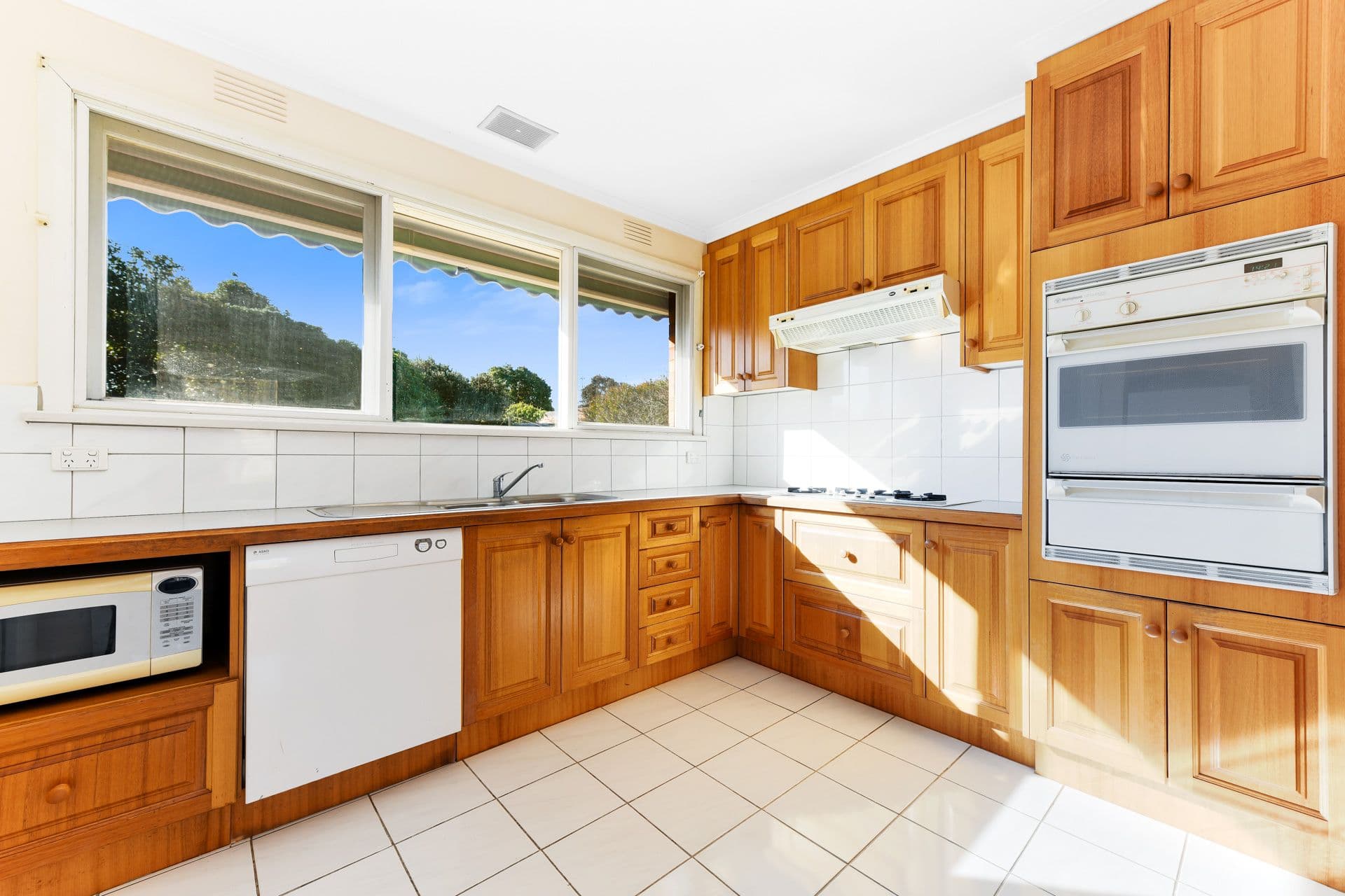 7 Torbreck Street, Glen Waverley VIC 3150, Glen Waverley - Thumbnail 8
