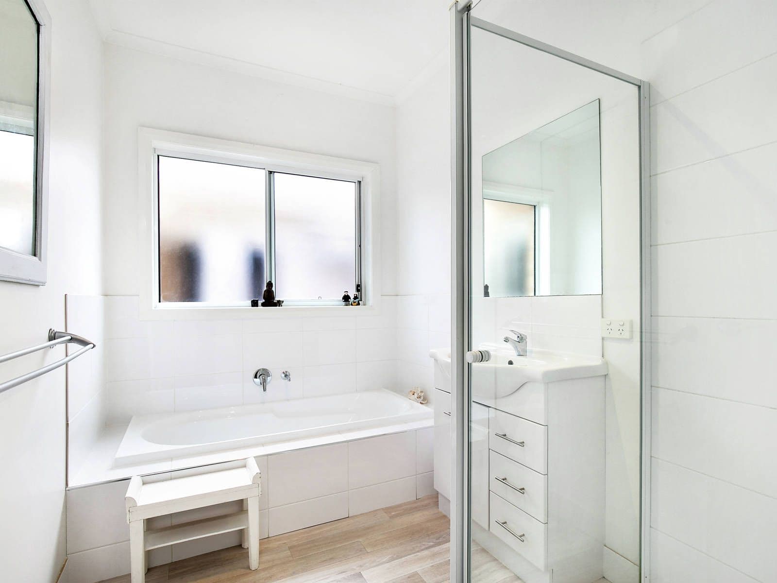 32 Laura Avenue, Belmont VIC 3216, Belmont - Thumbnail 3