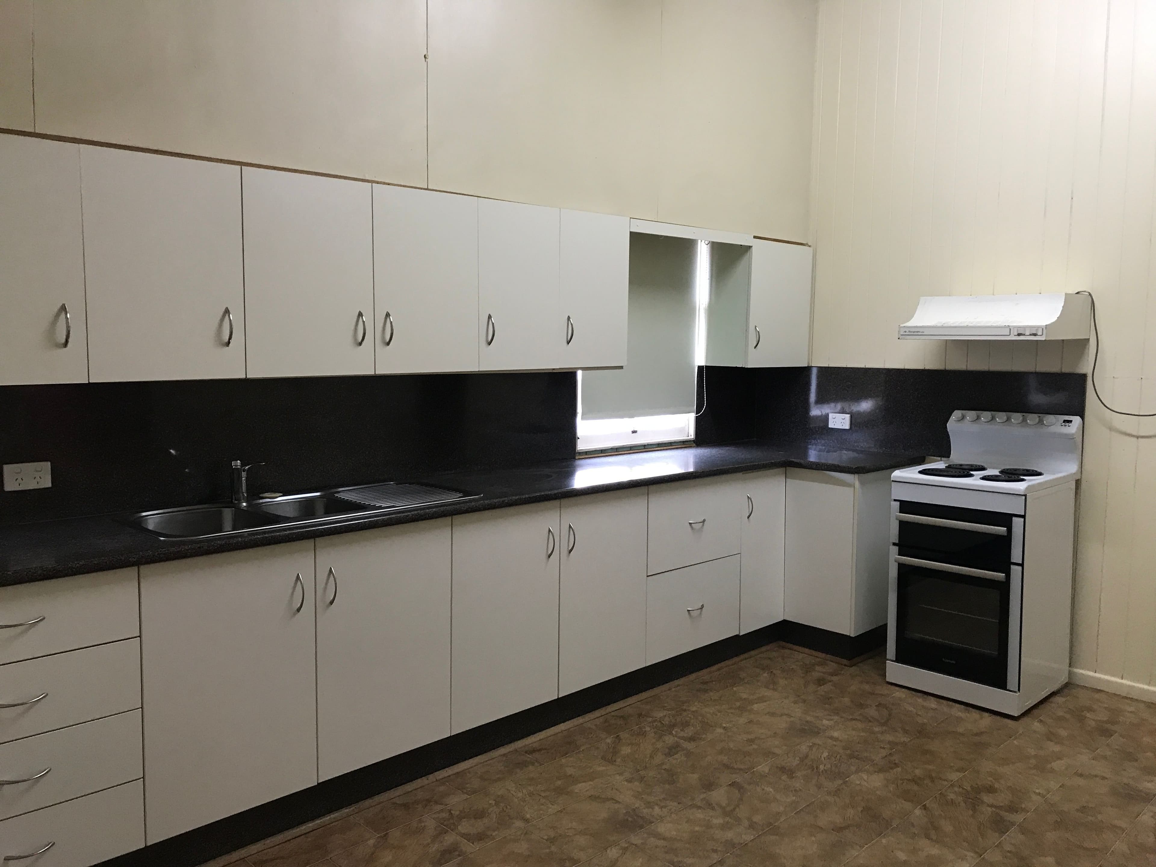13 Loam Street, Dalby QLD 4405, Dalby - Thumbnail 2