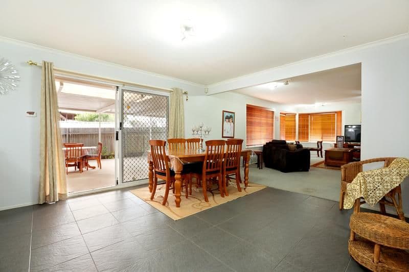 49 Salter Road, BOSSLEY PARK NSW 2176, Bossley Park - Thumbnail 6