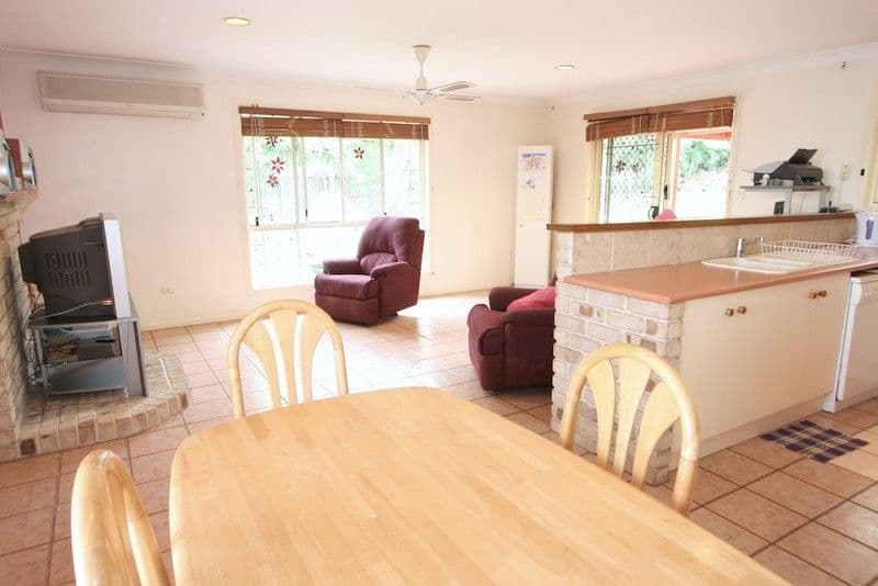 9 Wenlock Court, MURRUMBA DOWNS QLD 4503, Murrumba Downs - Thumbnail 2
