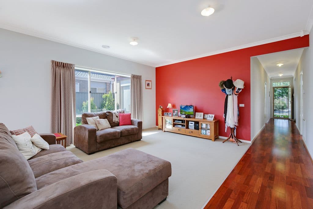30 Greenham Avenue, Craigieburn VIC 3064, Craigieburn - Thumbnail 5