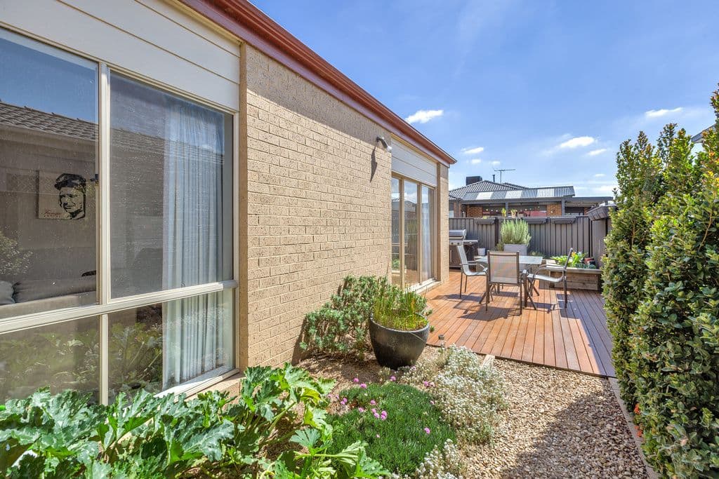 30 Greenham Avenue, Craigieburn VIC 3064, Craigieburn - Thumbnail 8