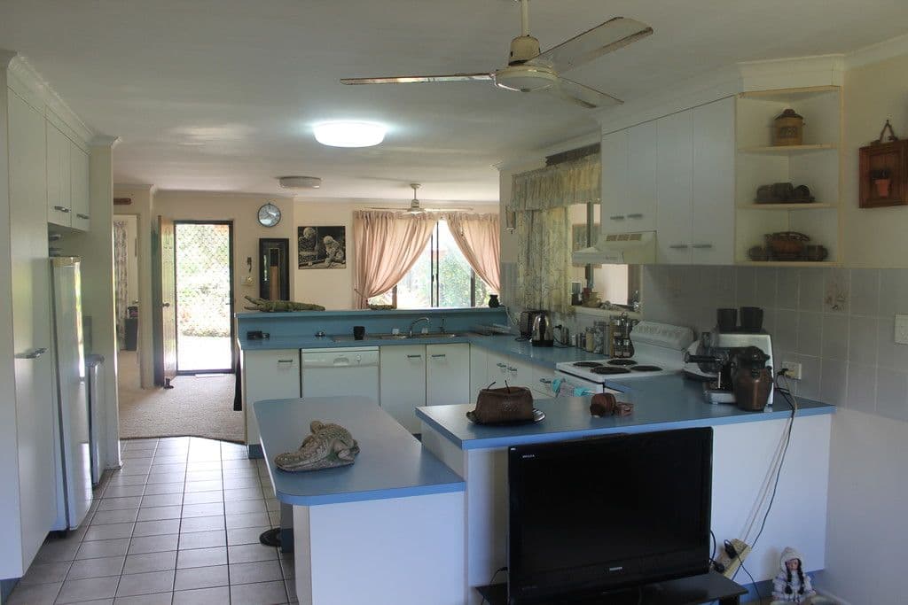 13 Centennial Circuit, Avenell Heights QLD 4670, Avenell Heights - Thumbnail 6