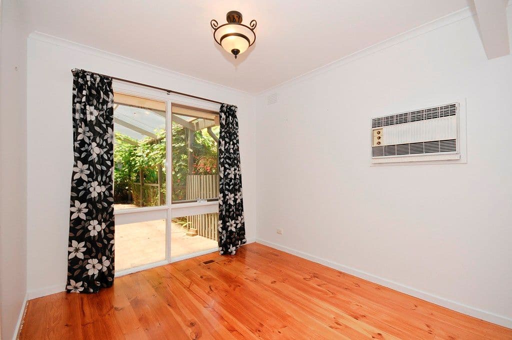 5 OSWIN Court, KILSYTH VIC 3137, Kilsyth - Thumbnail 2