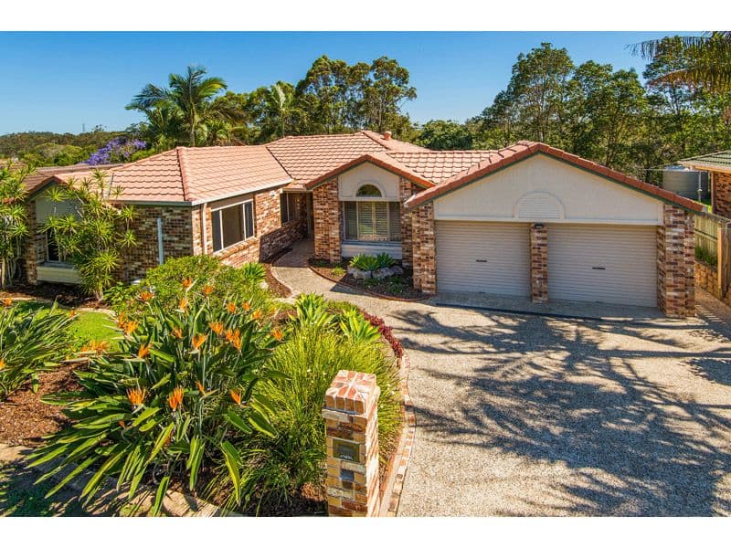 32 Windsor Place, CARINDALE QLD 4152, Carindale - Image 1
