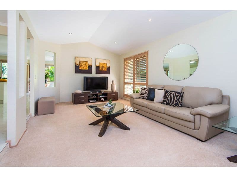 32 Windsor Place, CARINDALE QLD 4152, Carindale - Thumbnail 3