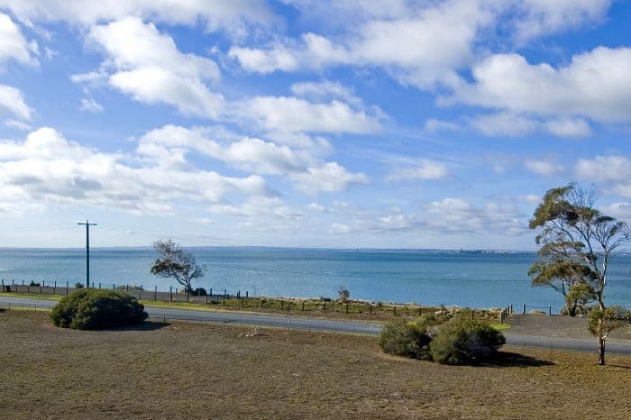 9 Phosphate Road, NORTH SHORE VIC 3214, North Shore - Thumbnail 2