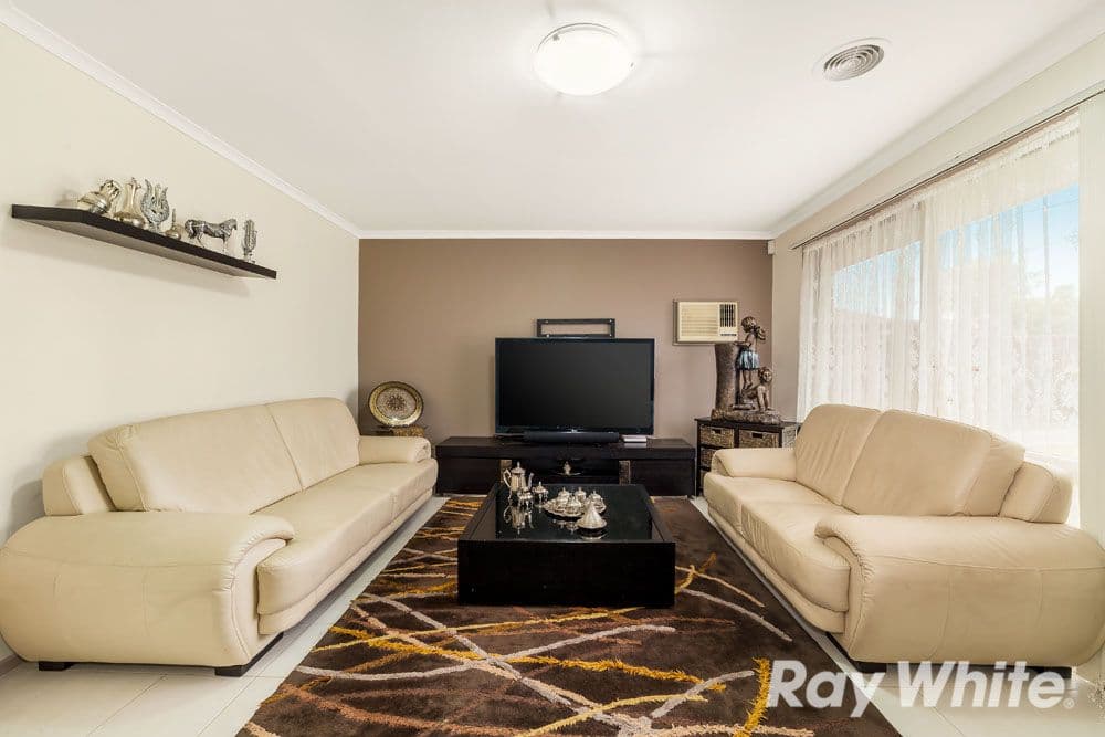 16 Lamina Avenue, Mill Park VIC 3082, Mill Park - Thumbnail 2