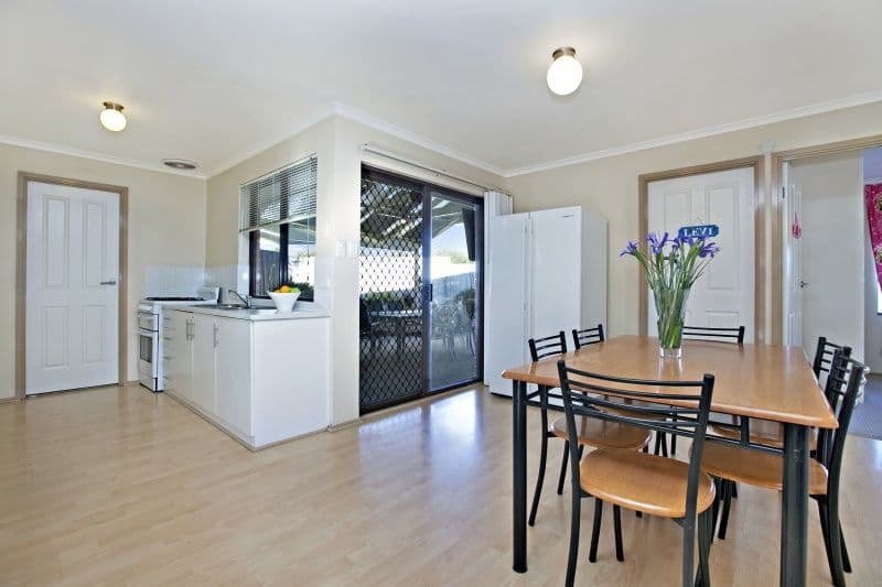 8 Claridge Court, HUNTFIELD HEIGHTS SA 5163, Huntfield Heights - Thumbnail 4