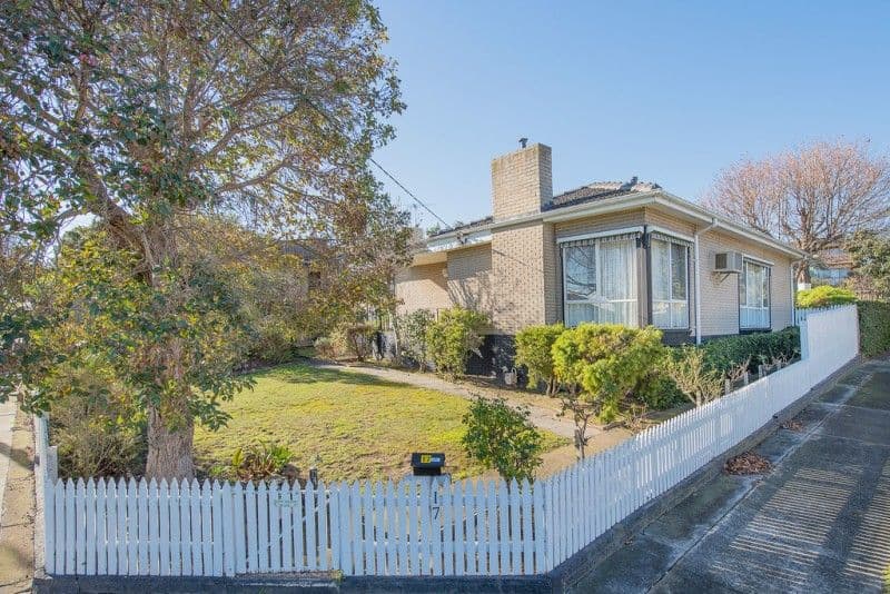 17 Dunblane Road, NOBLE PARK VIC 3174, Noble Park - Thumbnail 2