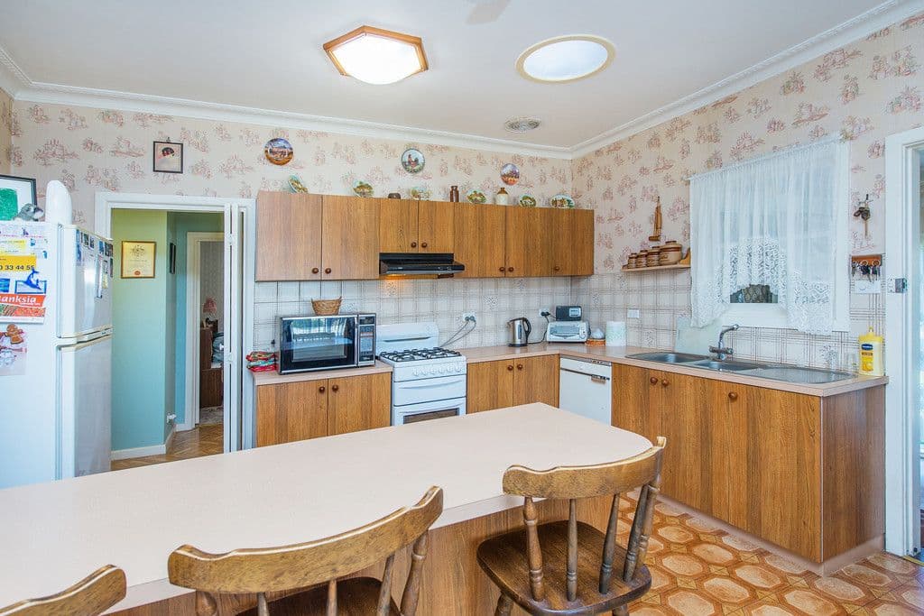 17 Dunblane Road, NOBLE PARK VIC 3174, Noble Park - Thumbnail 4