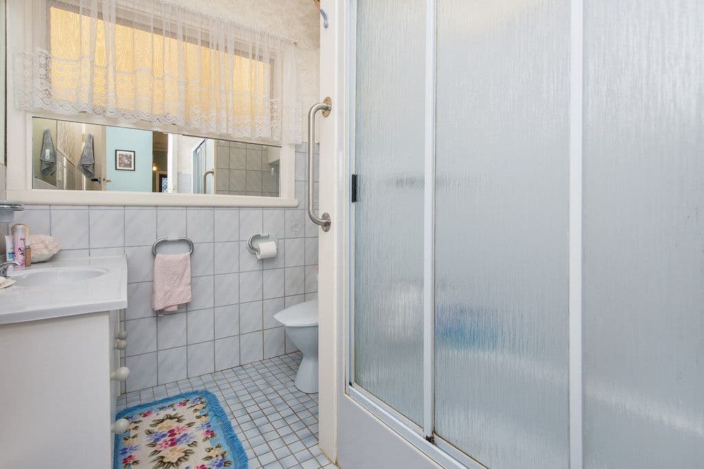 17 Dunblane Road, NOBLE PARK VIC 3174, Noble Park - Thumbnail 8