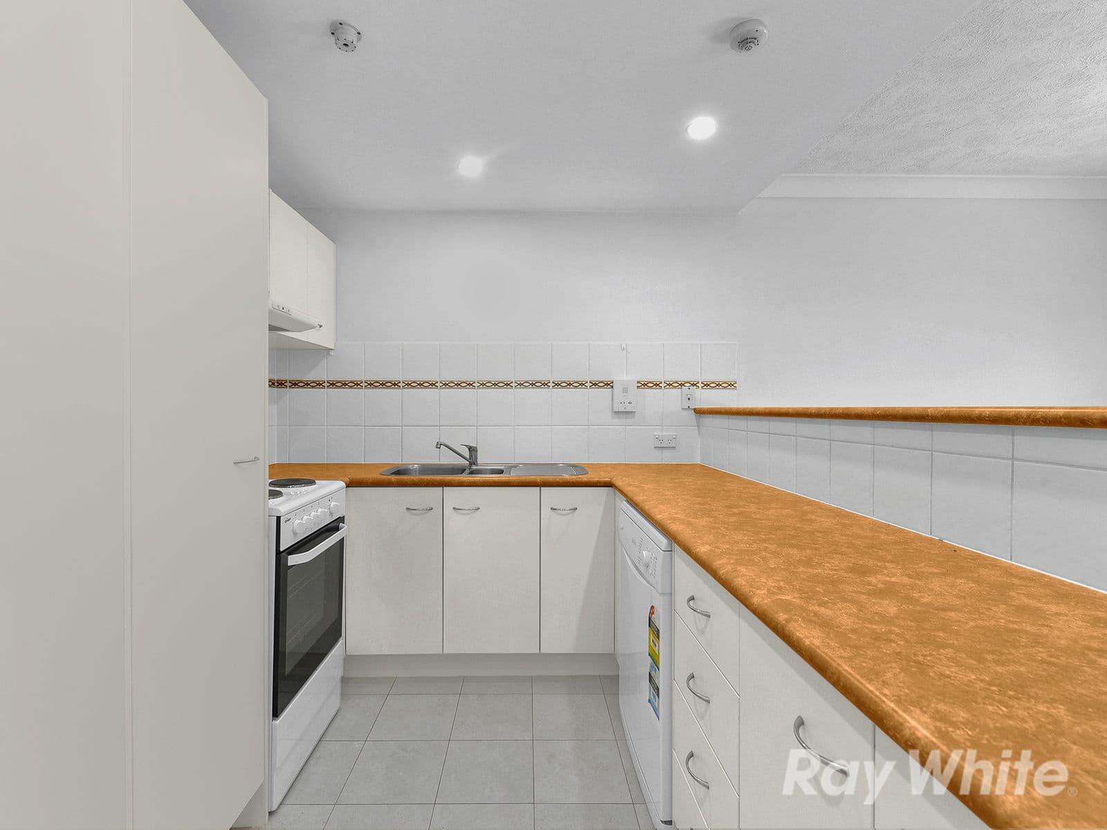 43 Carberry Street, Grange QLD 4051, Grange - Thumbnail 3