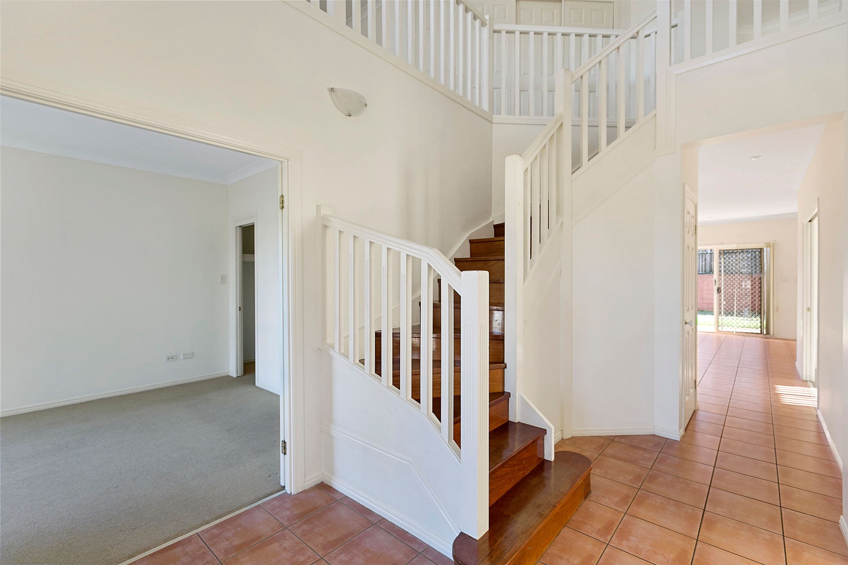 7 Newcomb Court, Redland Bay QLD 4165, Redland Bay - Thumbnail 7