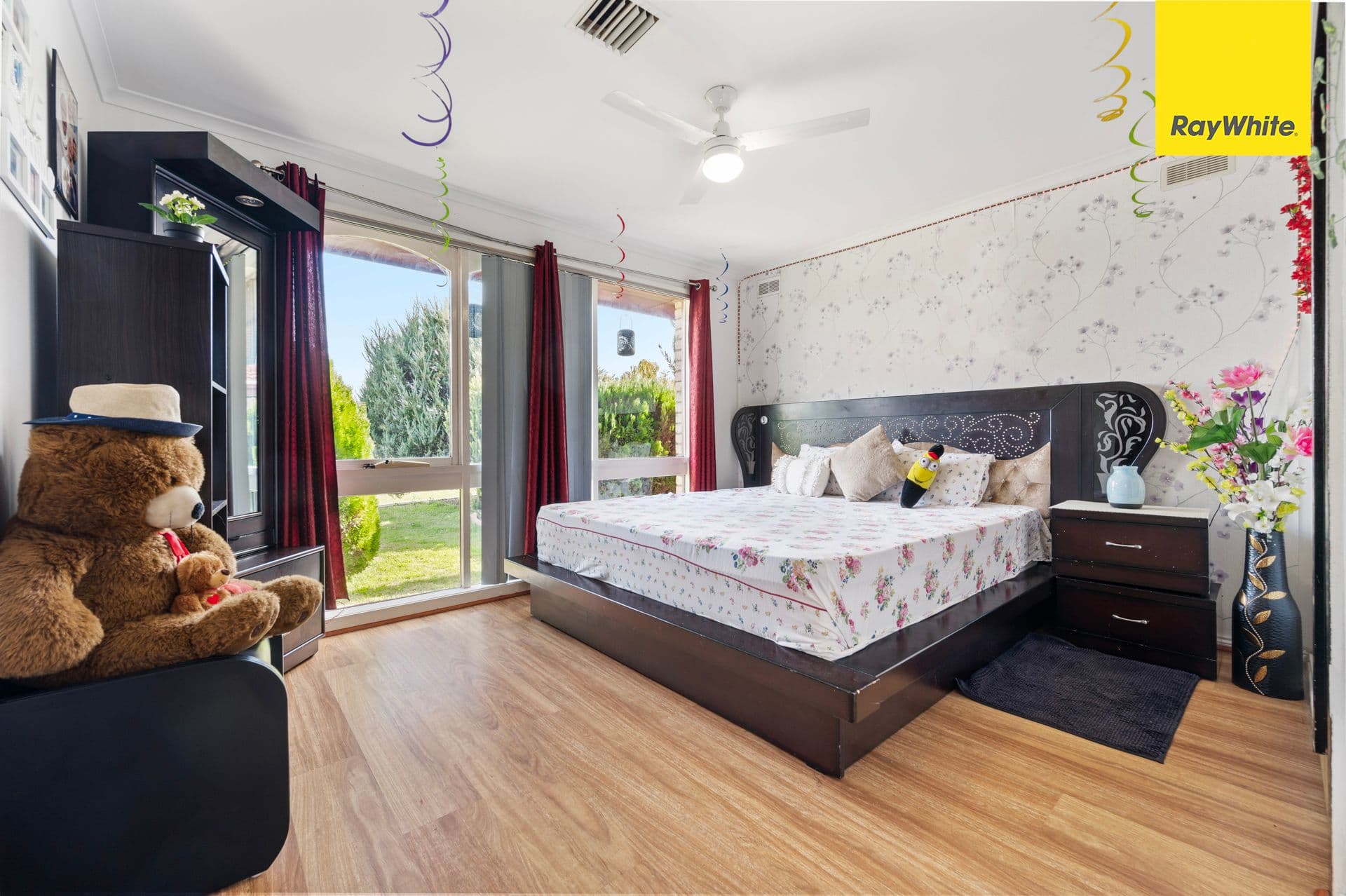 81 James Cook Drive, Melton West VIC 3337, Melton West - Thumbnail 4