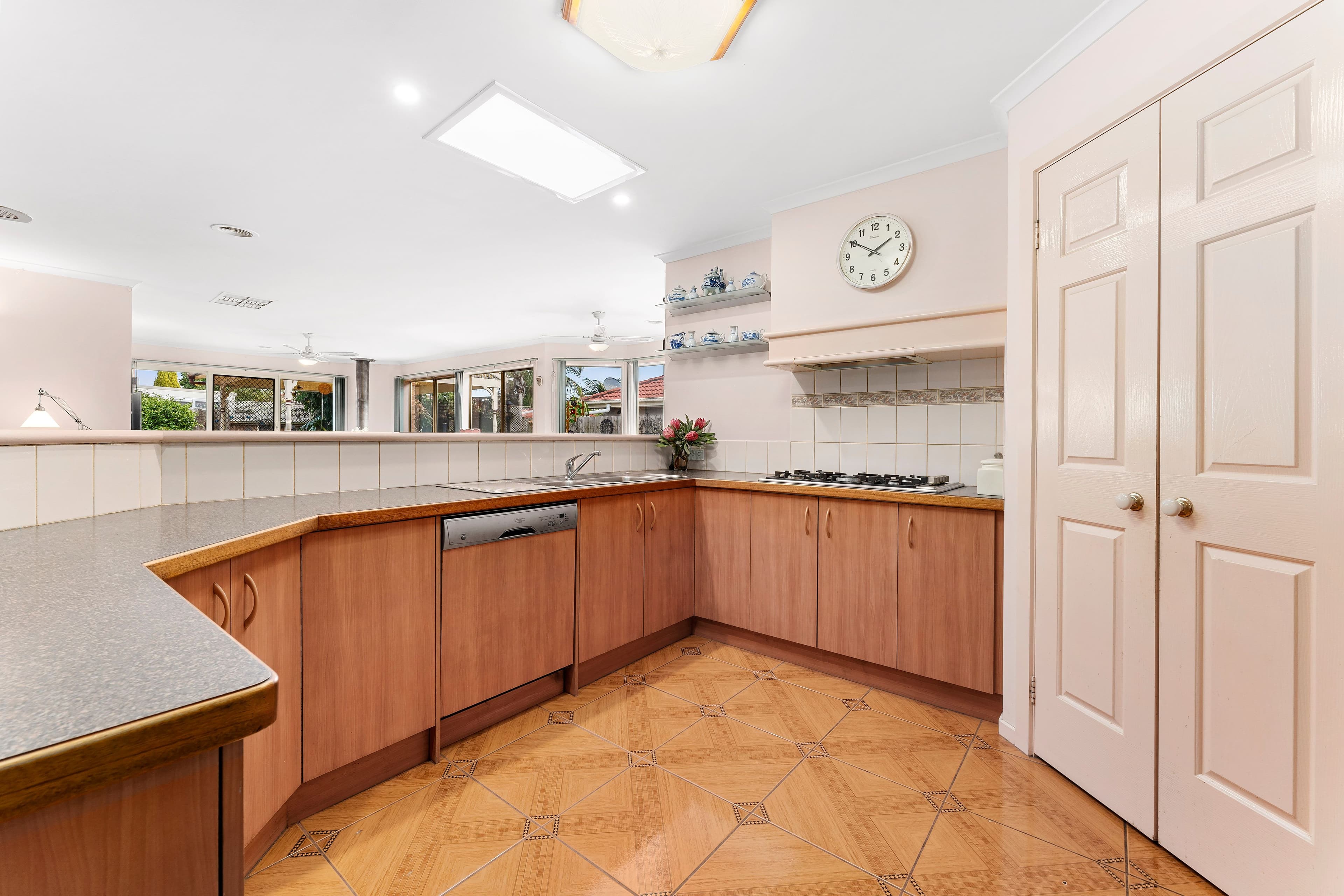 93 Quail Way, Rowville VIC 3178, Rowville - Thumbnail 4