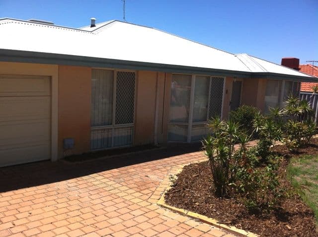 18 Gilroyd Loop, BALLAJURA WA 6066, Ballajura - Thumbnail 2