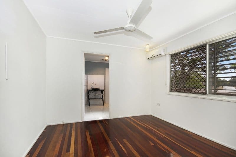 90 Bamford Lane, KIRWAN QLD 4817, Kirwan - Thumbnail 4