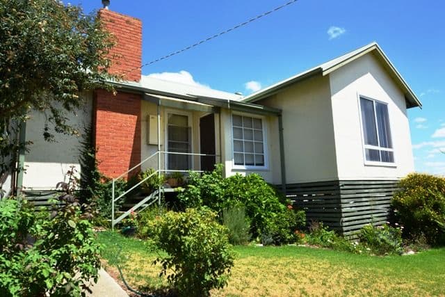 2 Dockery Street, SEYMOUR VIC 3660, Seymour - Image 1