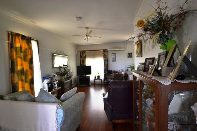2 Dockery Street, SEYMOUR VIC 3660, Seymour - Thumbnail 3