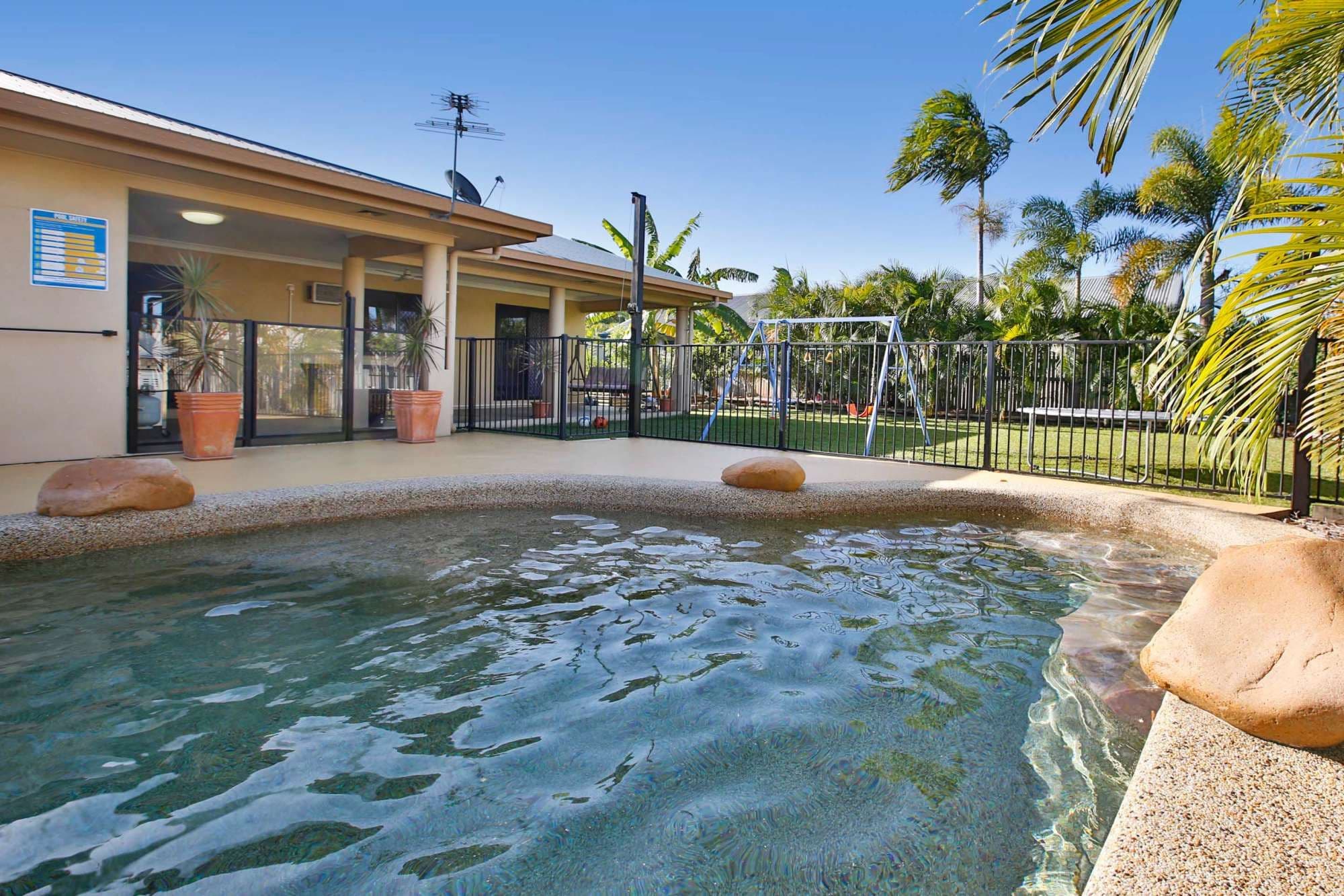 10 Dundas Court, Kirwan QLD 4817, Kirwan - Thumbnail 2