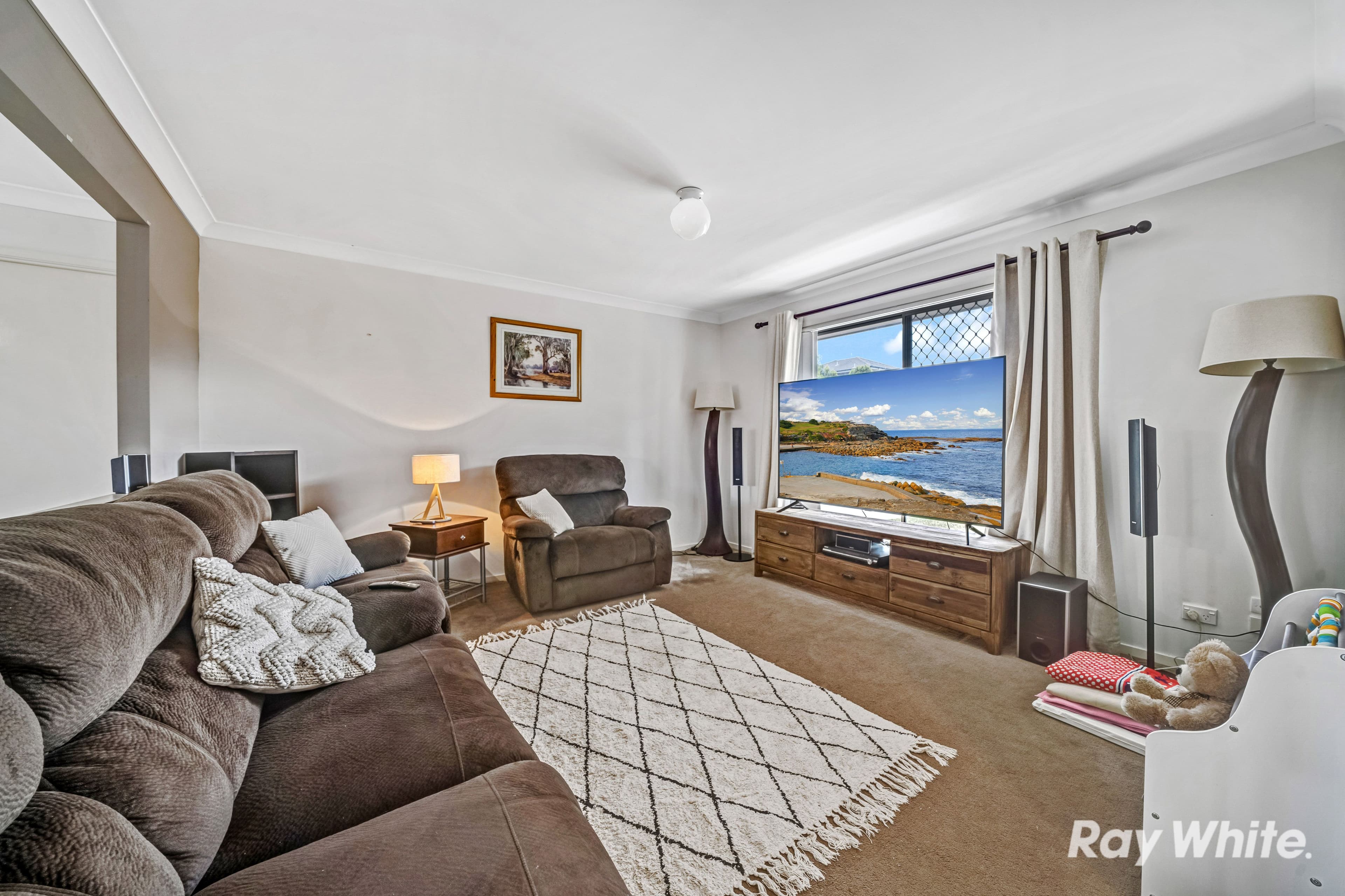 2 Tamsin Court, Regents Park QLD 4118, Regents Park - Thumbnail 2