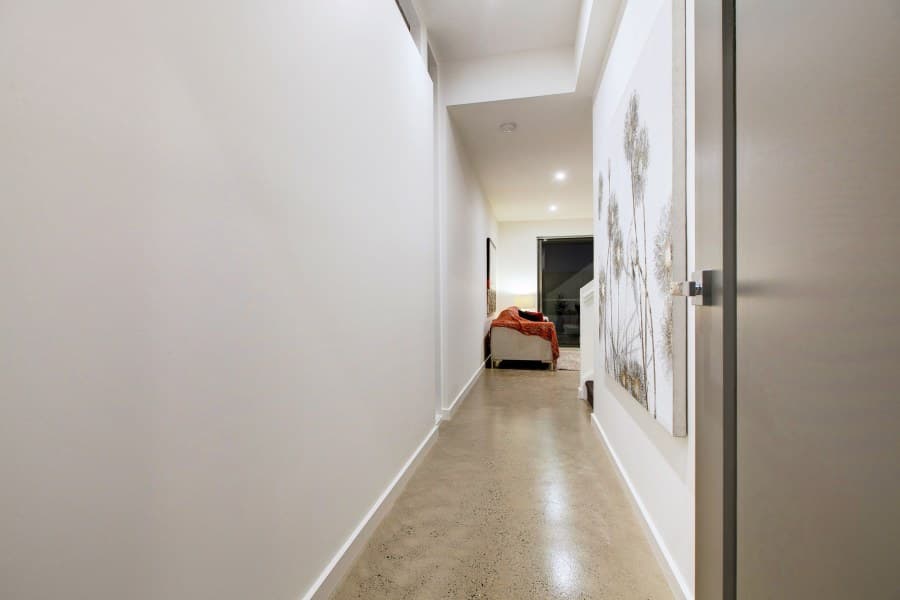 55 Wood Avenue, Brompton - Thumbnail 2