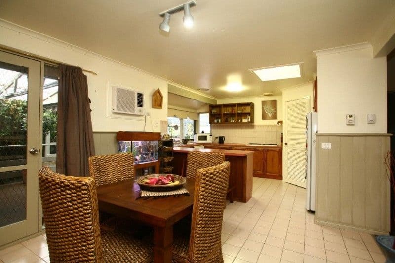 24 Crusoe Drive, LYSTERFIELD VIC 3156, Lysterfield - Thumbnail 2