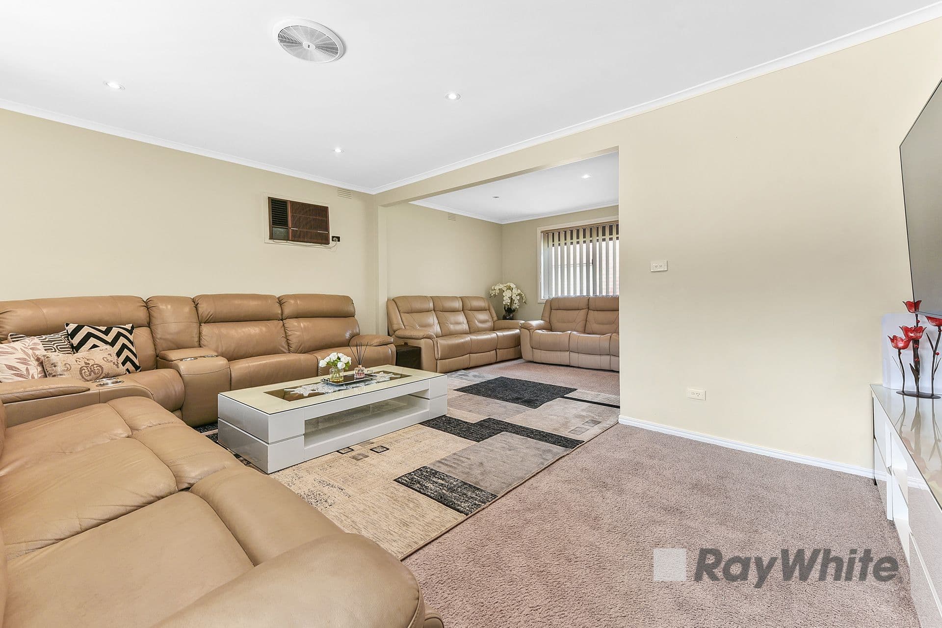 8 Glenys Court, Dandenong VIC 3175, Dandenong - Thumbnail 2