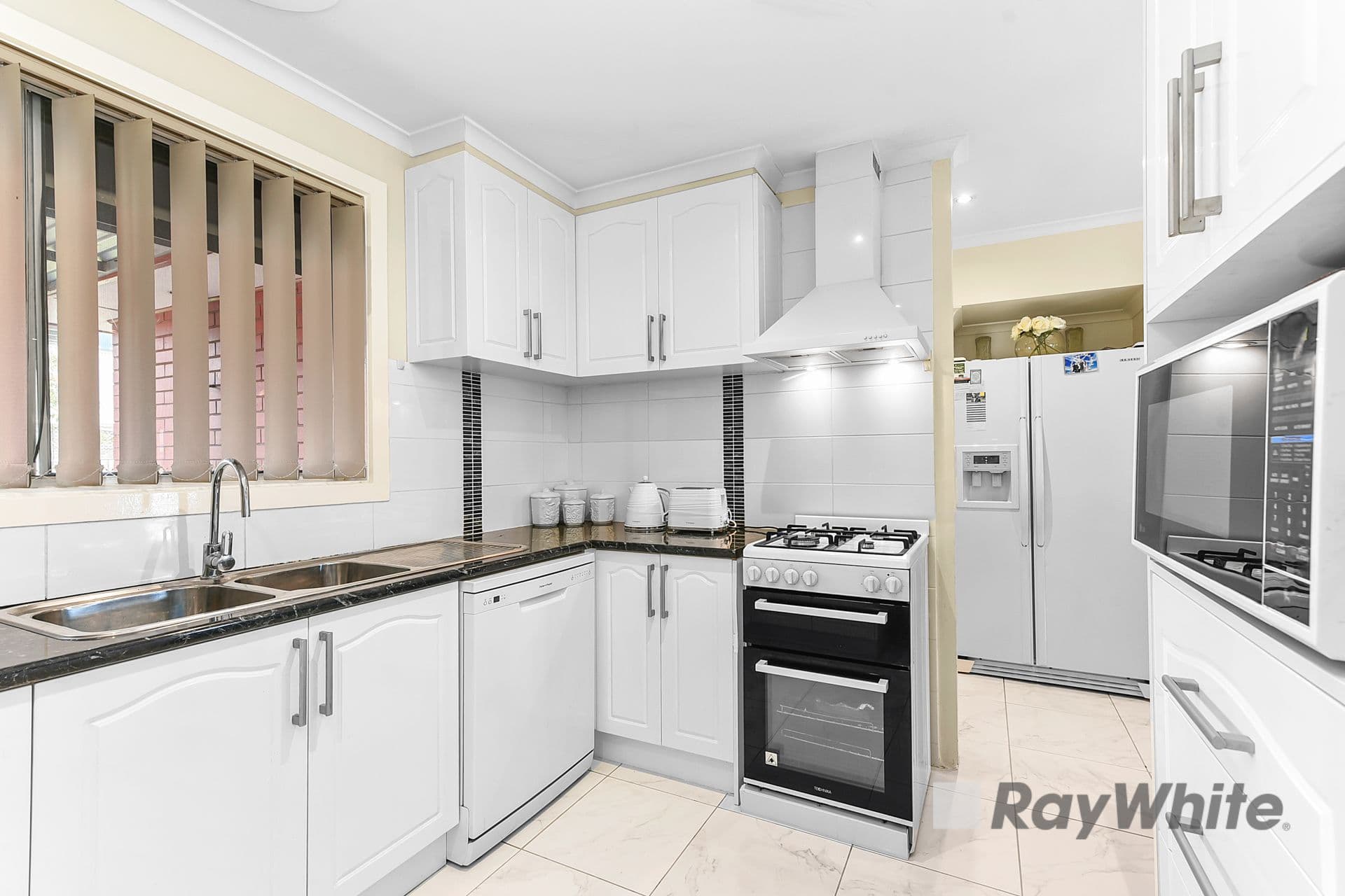 8 Glenys Court, Dandenong VIC 3175, Dandenong - Thumbnail 5
