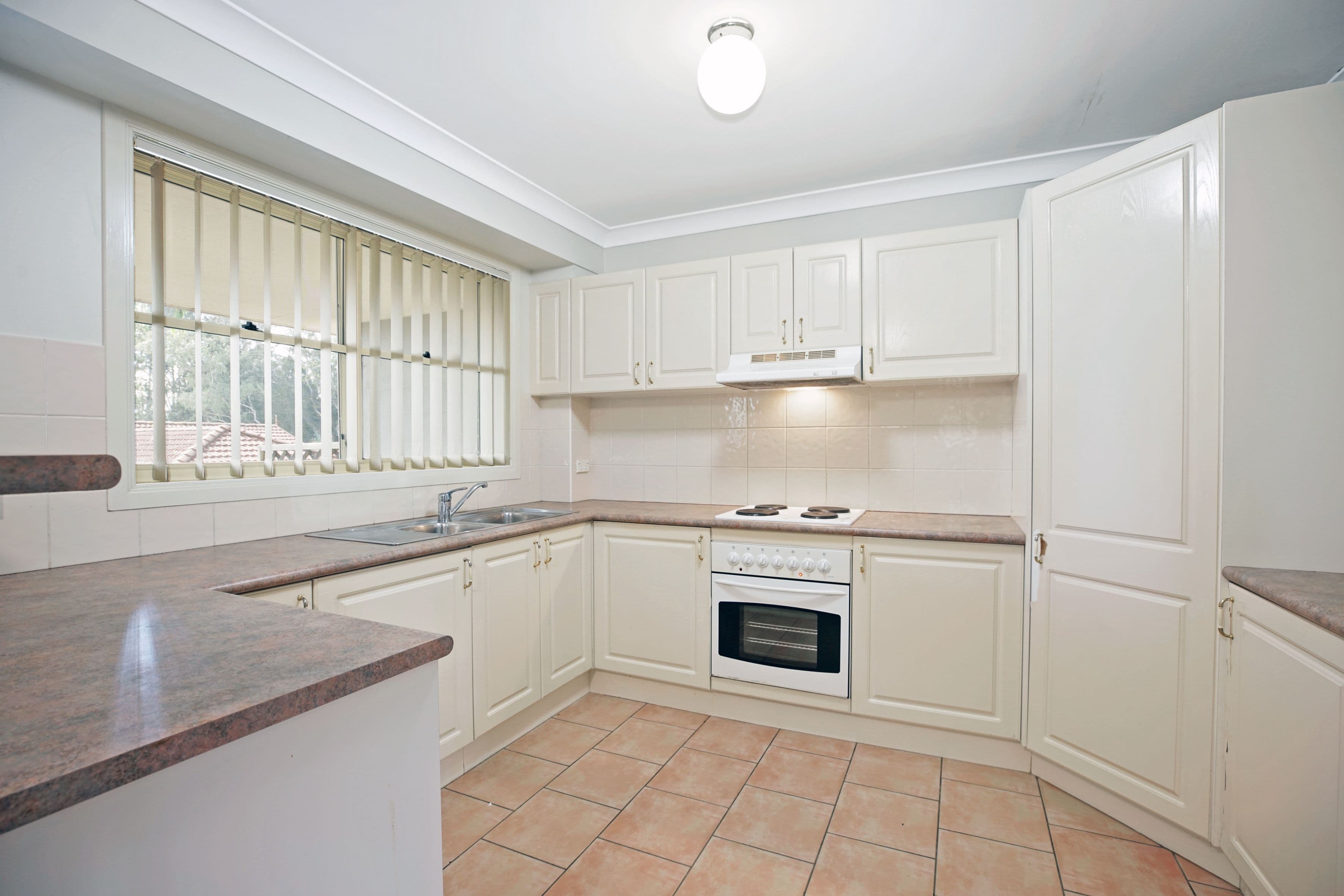 380 Glenmore Parkway, Glenmore Park NSW 2745, Glenmore Park - Thumbnail 4