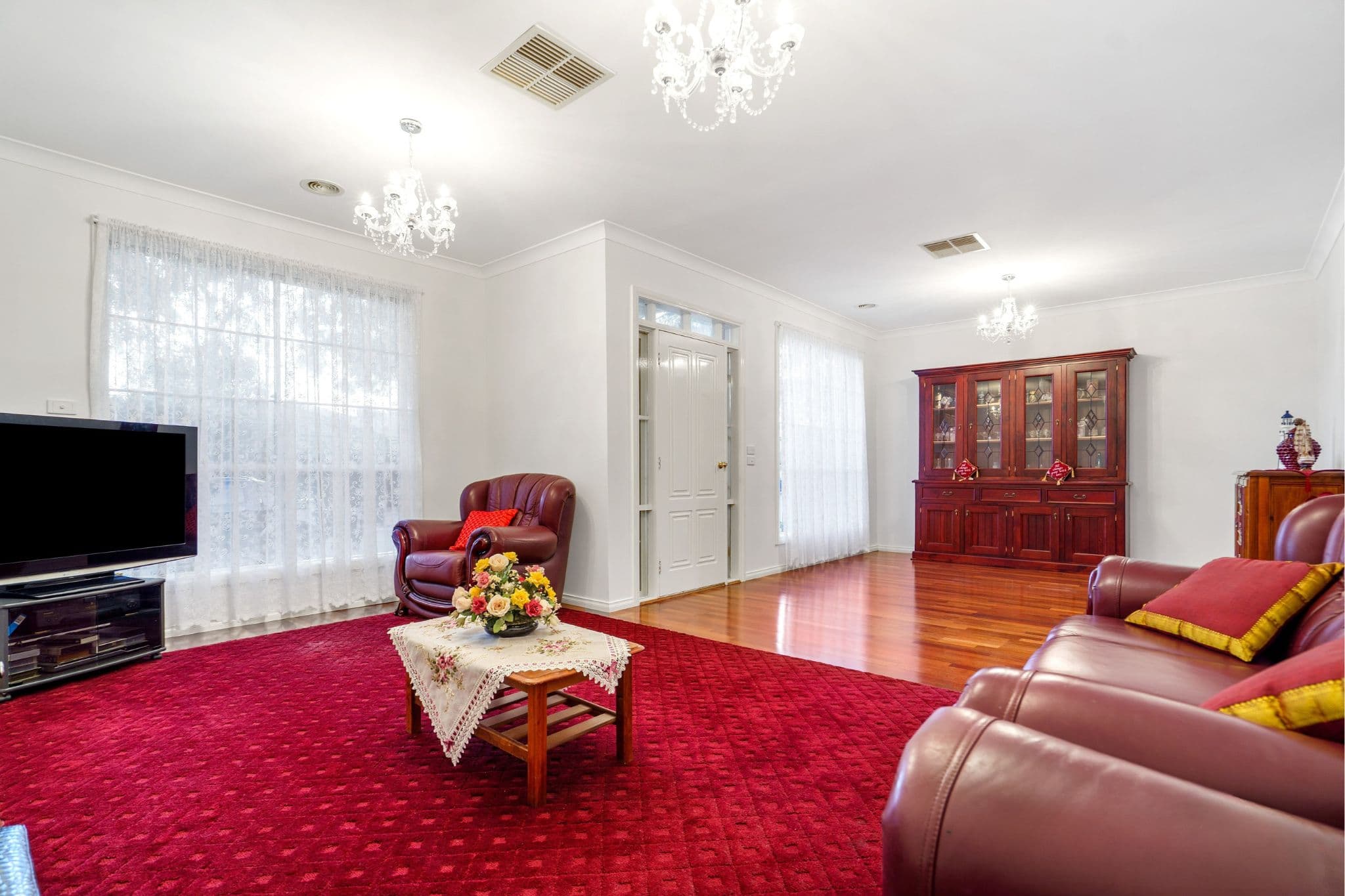 3 Sharrock Close, Caroline Springs VIC 3023, Caroline Springs - Thumbnail 3
