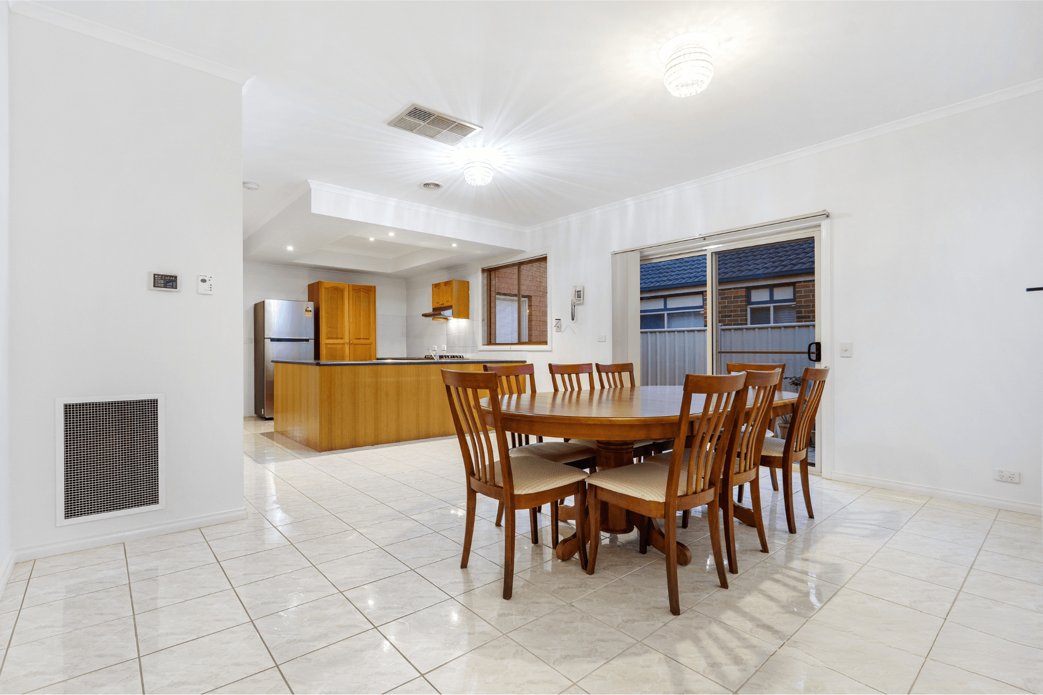 3 Sharrock Close, Caroline Springs VIC 3023, Caroline Springs - Thumbnail 8